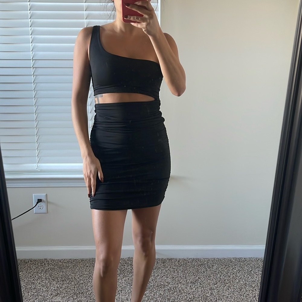✨Reversible Ruched One Shoulder Mid Cut Out Dress